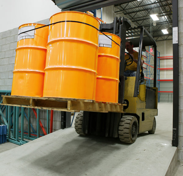 Custom Pallets & Crates Chemical & Plastics Industry Conner Industries