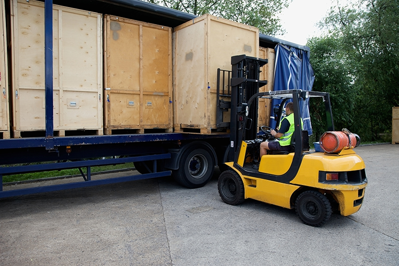 Pharmaceuticals, food & beverage, consumer goods pallets and crates